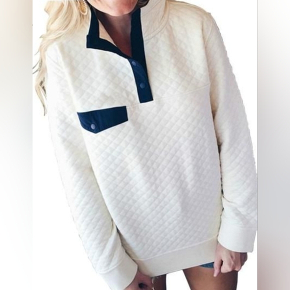 Comfy Quilted Sweatshirt Pullover Long Sleeve cozy White w/blue accents - Picture 6 of 7